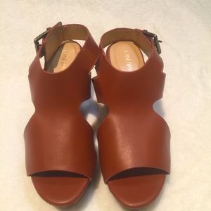 🚨Lane Bryant women’s leather wedge 8 wide